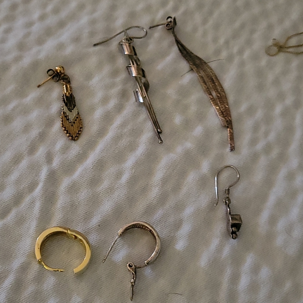 Various jewelry items 10-24k gold